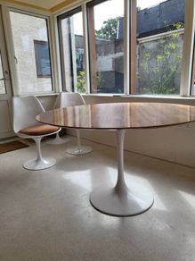 Saarinen Replica Tulip Dining Table