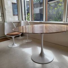 Saarinen Replica Tulip Dining Table