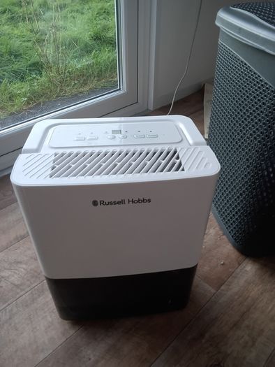 Russel hobs 10L dehumidifier