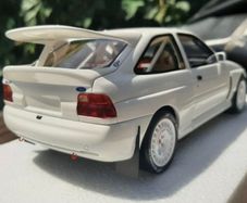 FORD Escort RS Cosworth Gr.A Group A 1994 Ottomobile - 1/18 - New In Box
