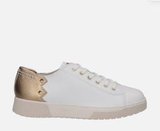 Geox woman trainers - new, without box