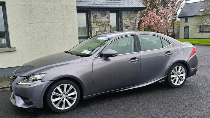 Lexus hybrid