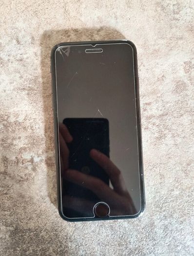 iPhone 8 64GB Black Vodafone Read Description