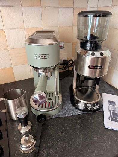 De'Longhi Dedica Espresso Machine (with Cold Brew/Cold Drink Function) and Coffee Grinder Set