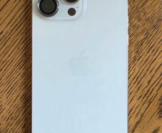 iPhone 15 Pro Max 256GB White - Looks Like New