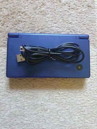 Nintendo DSi Fully Working Charger Included