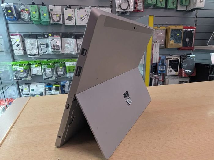 Microsoft Surface 3 1645