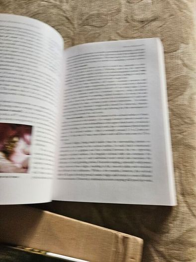 The Professional Handbook Of The Donkey. 4th Edition.  By Dr Elizabeth D. Svendsen. Edited By Professor James Duncan. In Good Condition.  See Photos For Same.