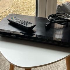 Philips BDP3490M 3D Blu-ray & DVD Player with Remote & HDMI Cable