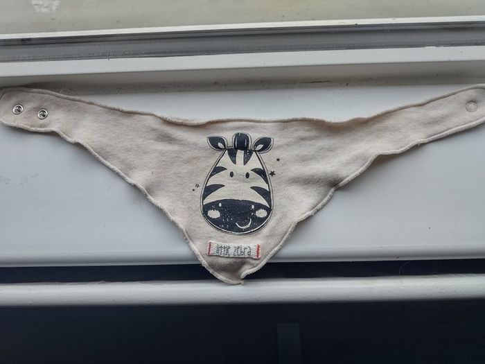Zebra baby scarf like new