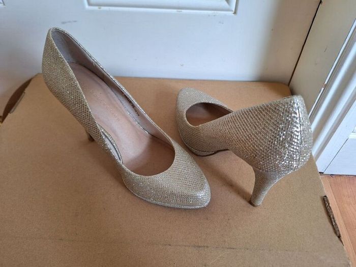 M&S high heels gold size 5