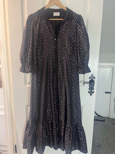 10 euro Selection of new and designer summer Dresses in sizes 10 / 12 to clear