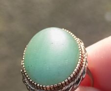 Large 9 Carat Gold Cabochon Jade Ring