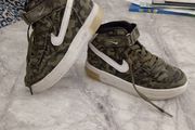Nike Air Force 1 (( Camo High Tops Kids))