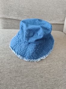 Denim Cotton bucket hat with frayed distressed rim 56cm size in very good condition FREE STANDARD POSTAGE INCLUDED