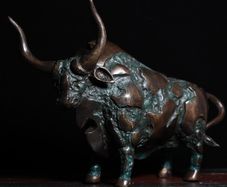 Brutalist Bull (26cm) - Patinated Bronze