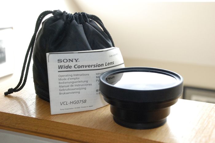 Sony VCLHG0758 High Performance Wide Conversion Lens x0.7 for 58mm diameter lens
