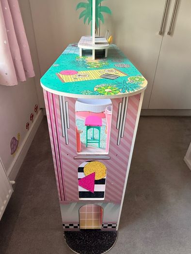 Doll house