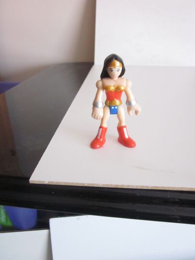 Wonder Woman Fisher-Price Imaginext DC Comics Super Friends 3inches Action Figure