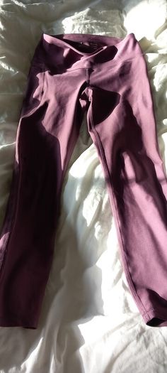 Under Armour mauve purple leggings S