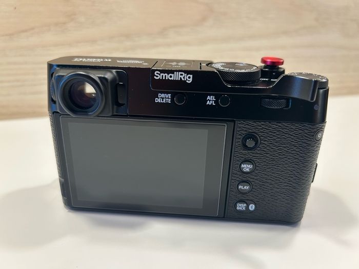 Fujifilm X100V1