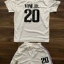 Real Madrid Jersey: 28" - Vino Jr. Image 2