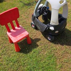 free kids chair and car