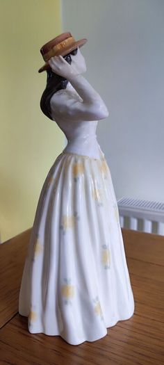 Royal Doulton Susannah HN 4221