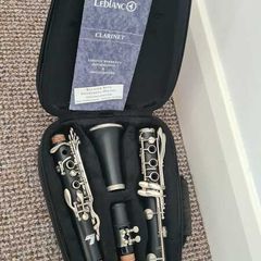 Leblanc clarinet 7214-excellent condition