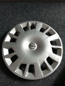 Genuine 16" Opel / Vauxhall Wheel Cover Hubcap (GM)