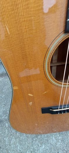 Martin D18v Vintage Series With Original Martin Hard Case.