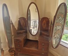 3 mirror dresser/vanity unit