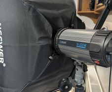 Studio flash Neewer N-300W