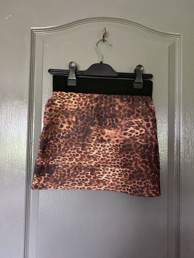 ladies skirt