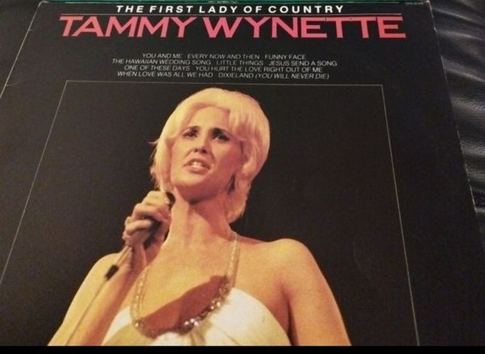 Country vinyl clearance @ 5e
