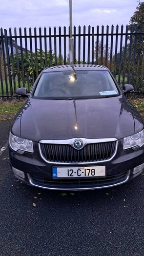 Skoda Superb Ellagance 1.6 2012