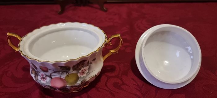 Royal Imperial Fruit Garden Finest Bone China Gold Gilt Two Handled Sugar Bowl With Lid And Underplate Made In England