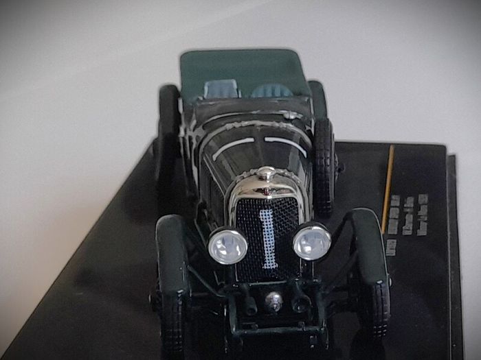 Diecast Model Le Mans Winning Bentley Le Mans 1929 1st - IXO 1:43