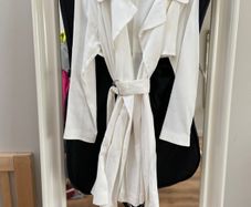 Zara trench in white new