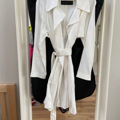 Zara trench in white new