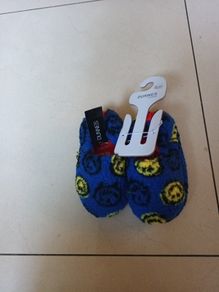 Dunnes  Stores Boys Slippers.     Size 10-11 (Age 3-4 years). B.N.W.T