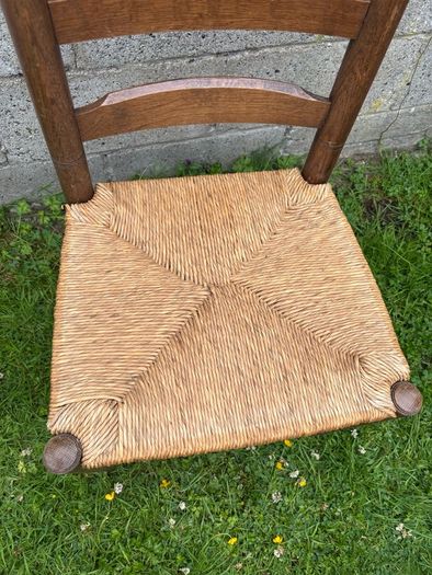 Set of 5 Antique solid oak wood ladder back dining chairs with original wicker seats