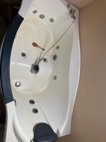Jacuzzi Bath Large 10 jet with shower and LED light 180cm X 100cm
