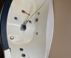 Jacuzzi Bath Large 10 jet with shower and LED light 180cm X 100cm