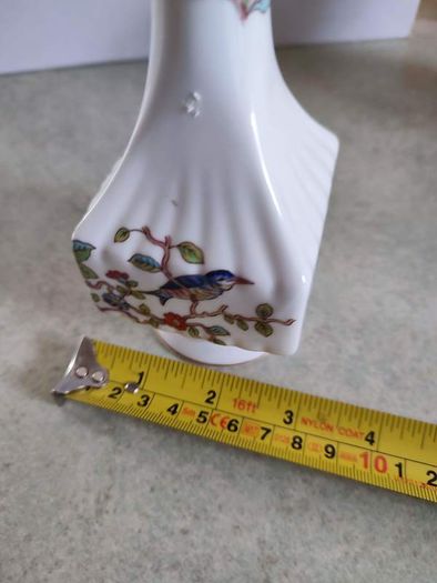 Rare find 1980 AYNSLEY Bone China PEMBROKE 7 Inch Bud Vase with Gold Trim Made in England