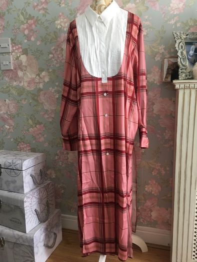 Zara studio . New . Size M.