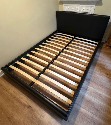 Beautiful 4Ft 6 Leather Double Bed Frame - Can Deliver