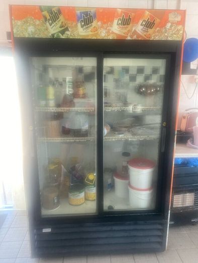 Free standing fridge