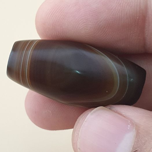 Vintage Natural Eye Suliemani Agate Bead Amulet