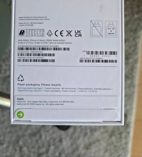 Apple Iphone 17 256GB IRISH